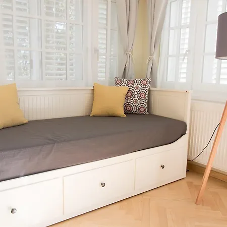 Fontana Apartment *